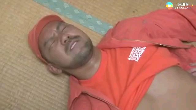 （熊）挺man的工裝熊0成功享受被工友全程伺候的爽